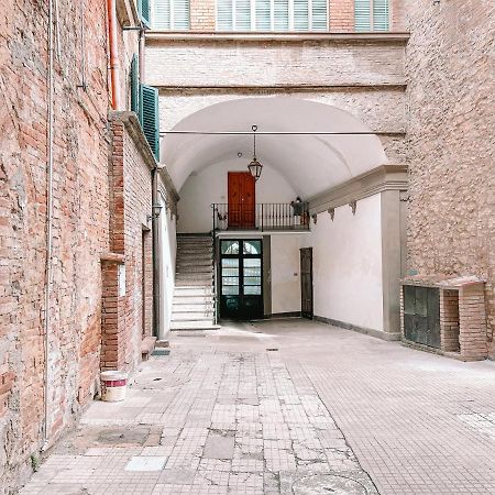 Apartament Attico Il Magnifico Volterra Zewnętrze zdjęcie
